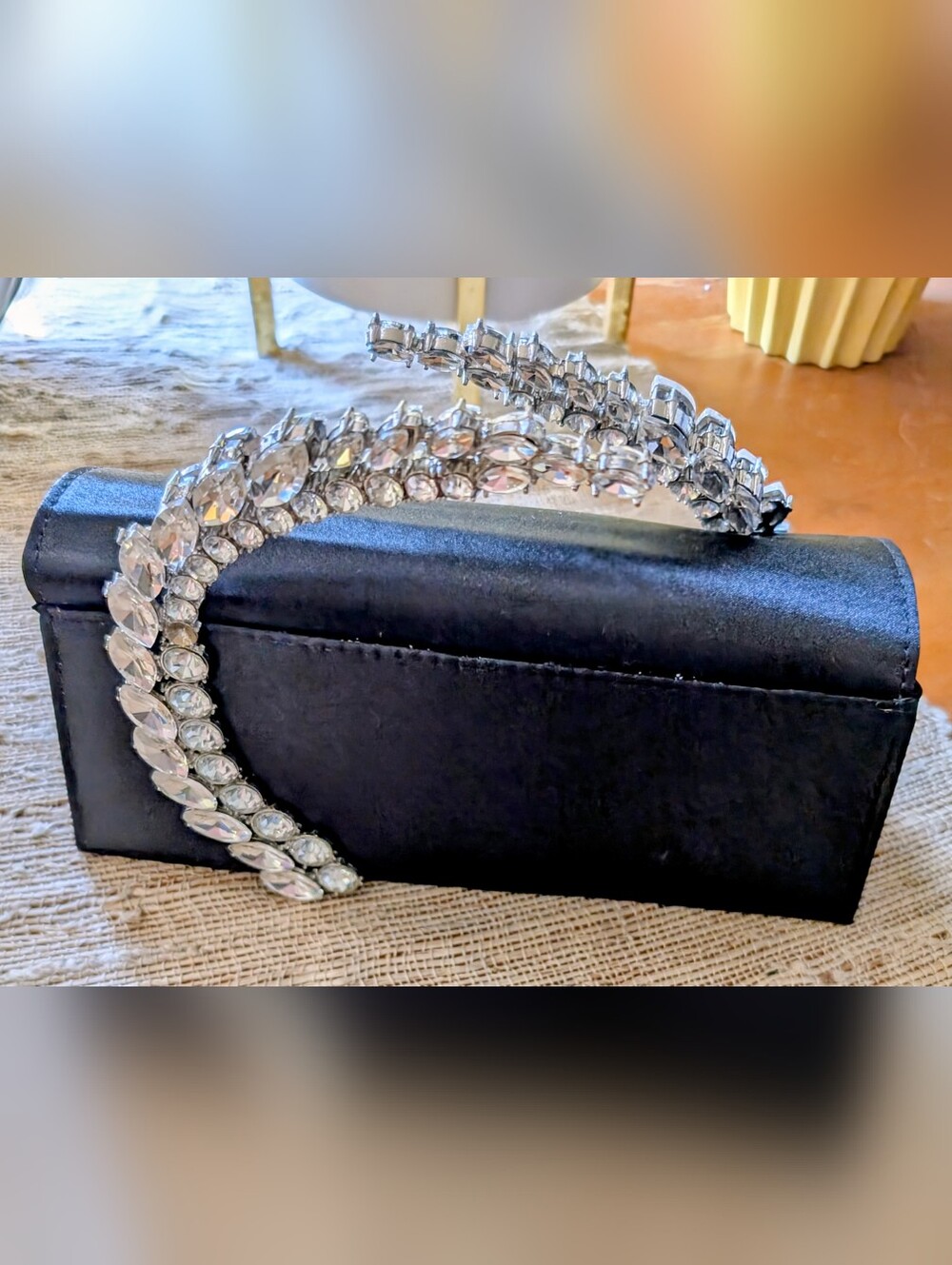 Verano Hill Belle Handbag in Black - Picture 8 of 13